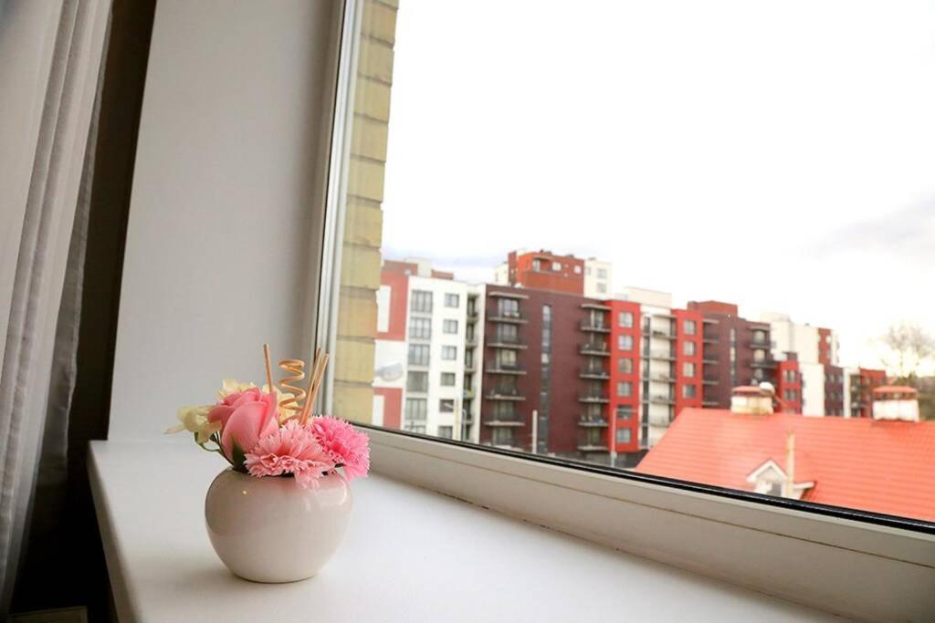 Bright Apartment,For 1-4,Near Old Town Вильнюс Экстерьер фото